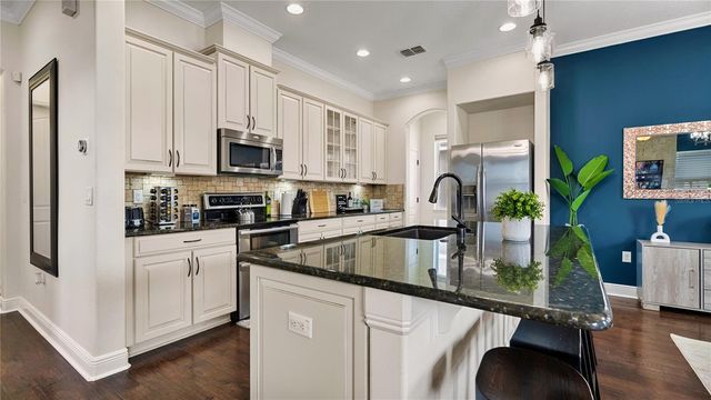 7603 S WEST SHORE BOULEVARD, Tampa, FL 33616
