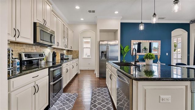 7603 S WEST SHORE BOULEVARD, Tampa, FL 33616