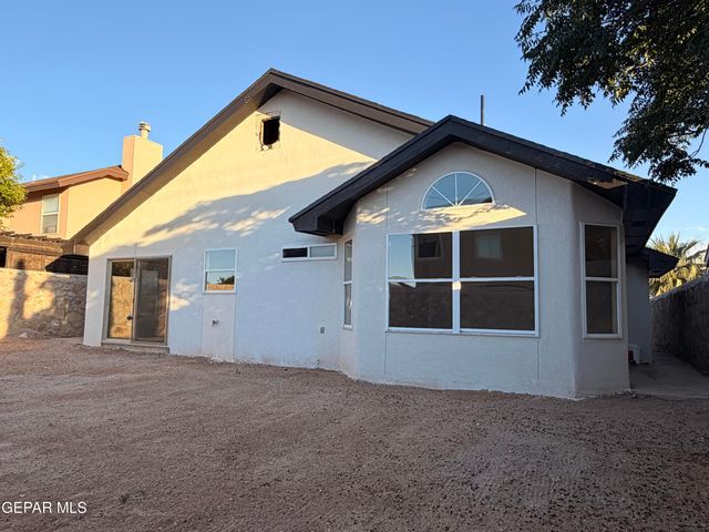 12285 RED SUN Drive, El Paso, TX 79938