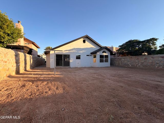 12285 RED SUN Drive, El Paso, TX 79938