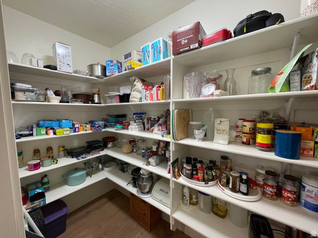 394 W PARKWAY DR, Kaysville, UT 84037