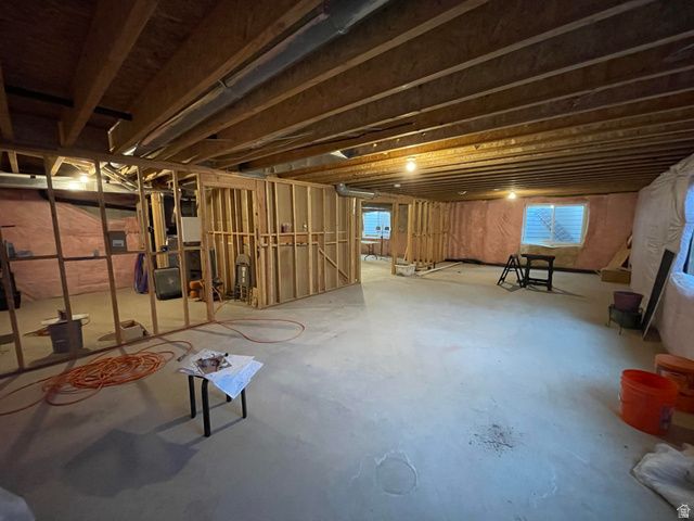 394 W PARKWAY DR, Kaysville, UT 84037