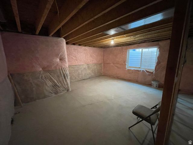 394 W PARKWAY DR, Kaysville, UT 84037