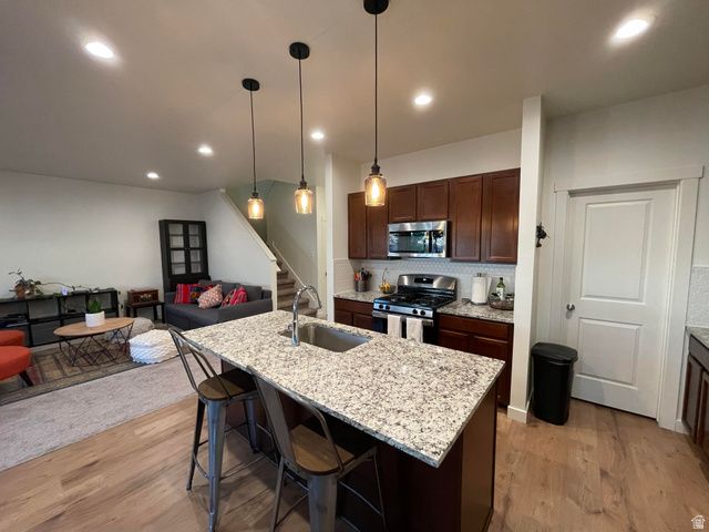 394 W PARKWAY DR, Kaysville, UT 84037