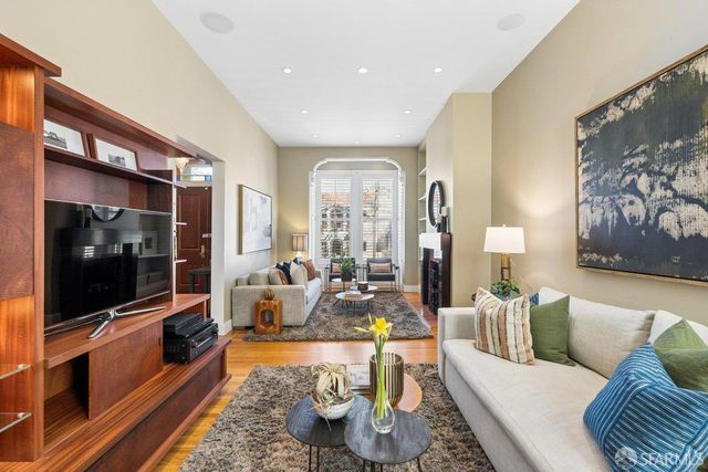 80 Diamond Street, San Francisco, CA 94114