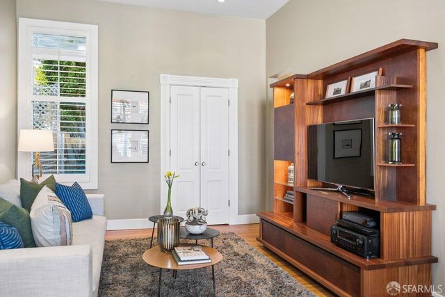 80 Diamond Street, San Francisco, CA 94114