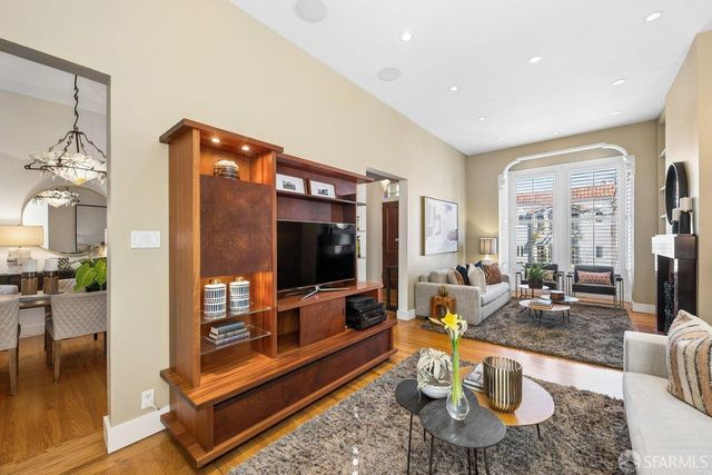 80 Diamond Street, San Francisco, CA 94114