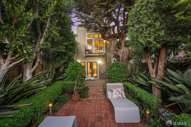 80 Diamond Street, San Francisco, CA 94114