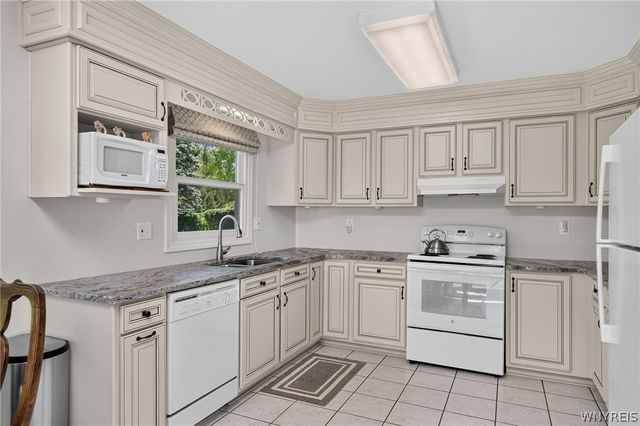 377 Glengrove Street, Porter, NY 14174