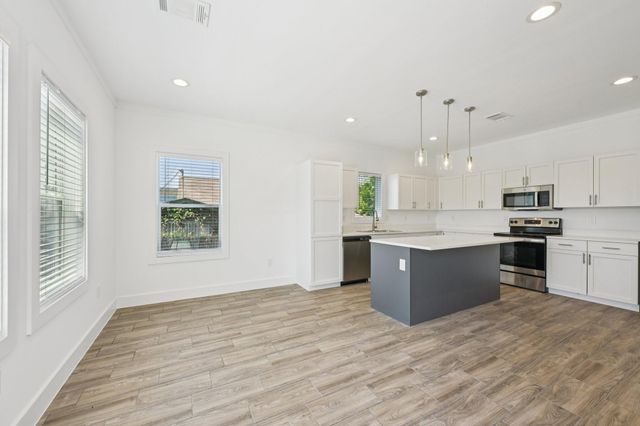 3151 Christie Street, Houston, TX 77026