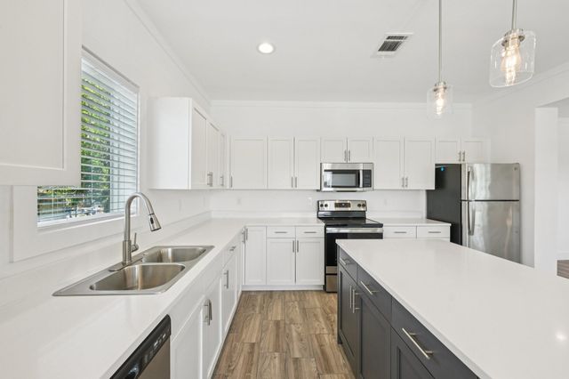 3151 Christie Street, Houston, TX 77026