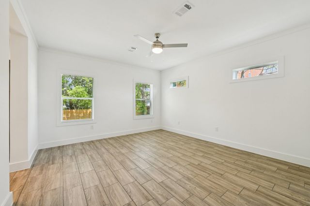 3151 Christie Street, Houston, TX 77026