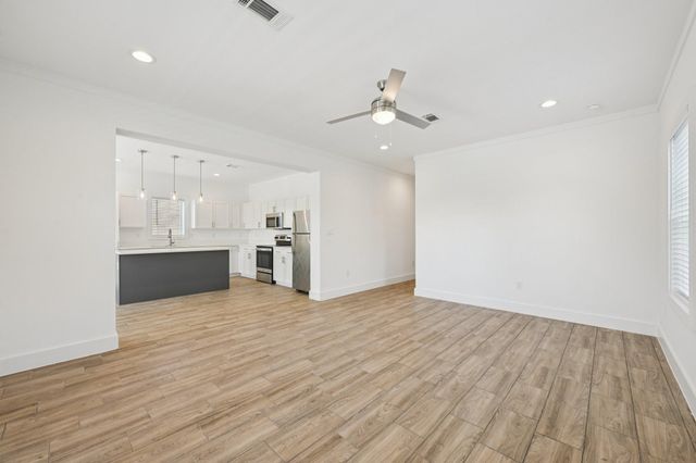 3151 Christie Street, Houston, TX 77026