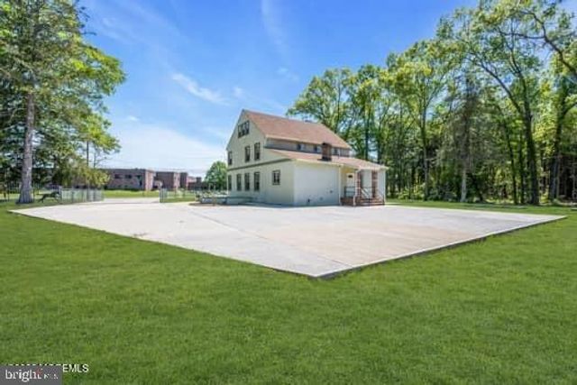141 ARNEYS MOUNT RD, Pemberton, NJ 08068