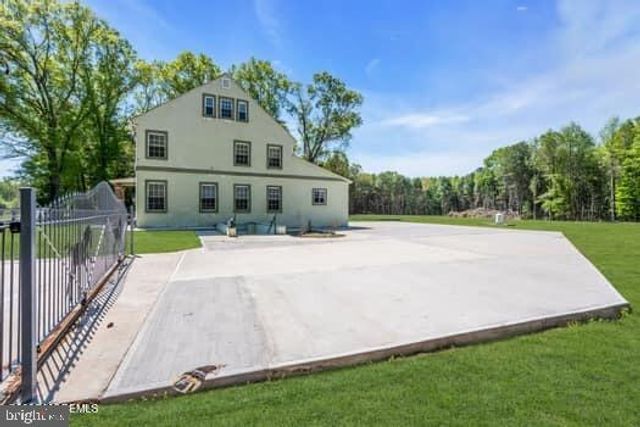 141 ARNEYS MOUNT RD, Pemberton, NJ 08068