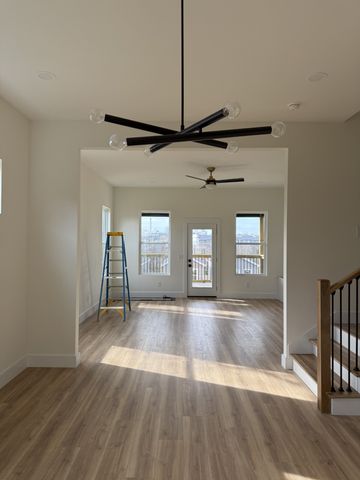 1127 38th Ave, N, Nashville, TN 37209