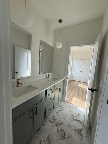 1127 38th Ave, N, Nashville, TN 37209