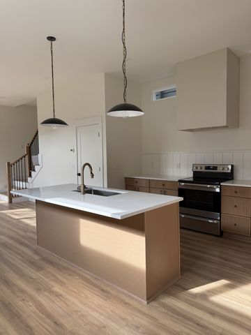 1127 38th Ave, N, Nashville, TN 37209