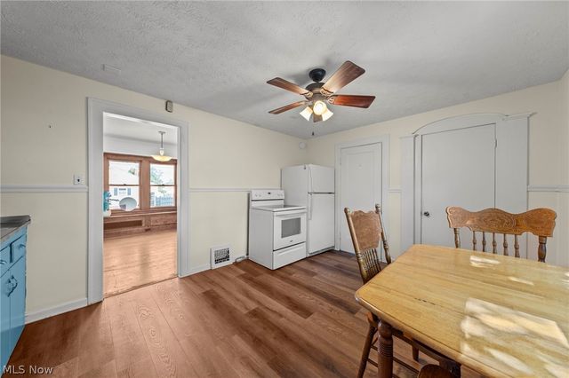 6502 Renwood Drive, Parma, OH 44129