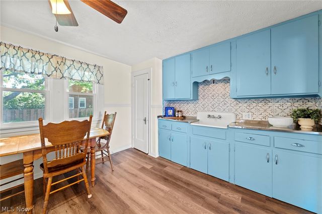 6502 Renwood Drive, Parma, OH 44129