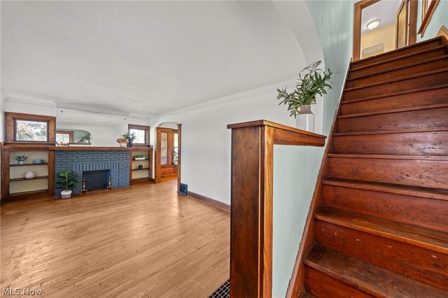 6502 Renwood Drive, Parma, OH 44129