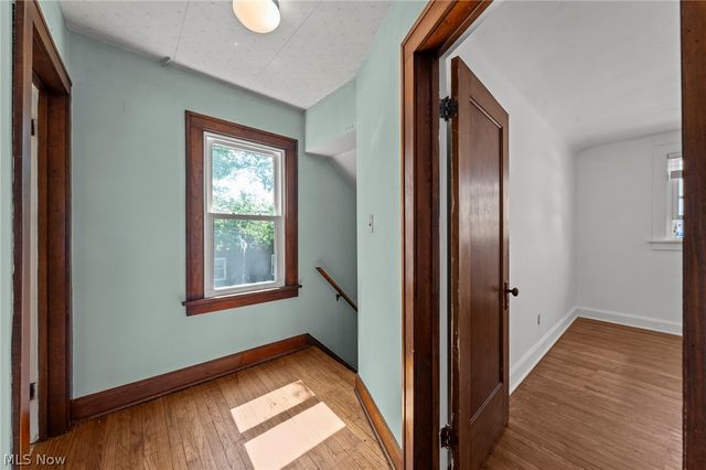 6502 Renwood Drive, Parma, OH 44129