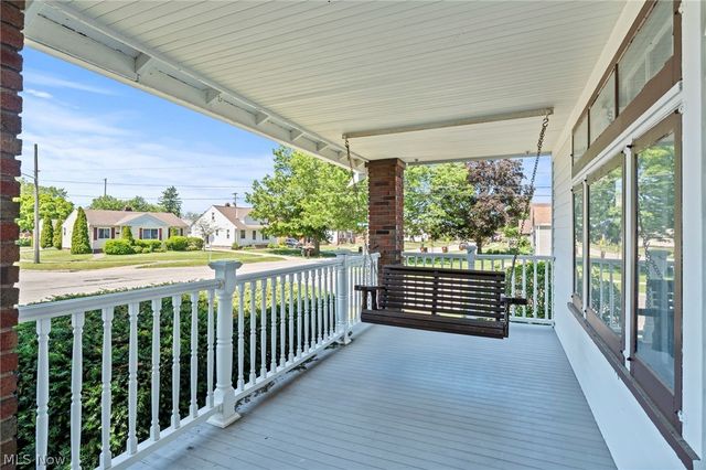 6502 Renwood Drive, Parma, OH 44129
