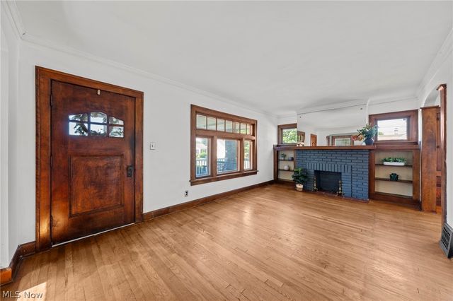 6502 Renwood Drive, Parma, OH 44129