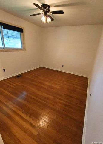 5371 Culver Street, Dearborn Heights, MI 48125