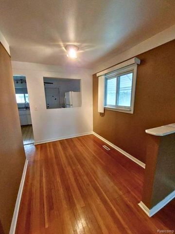 5371 Culver Street, Dearborn Heights, MI 48125