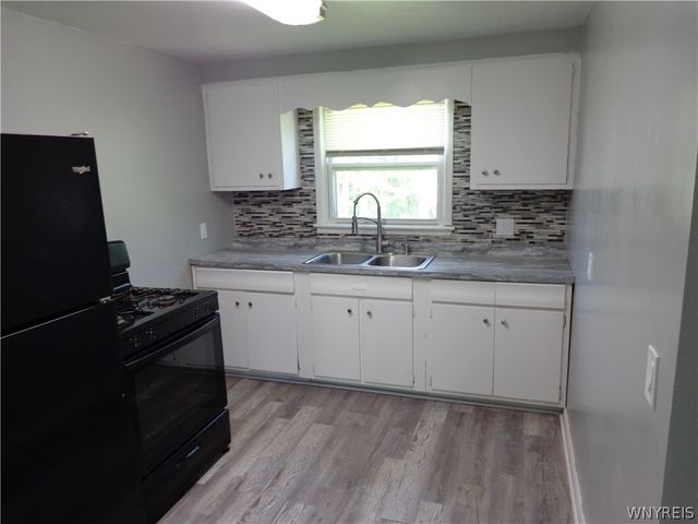 123 Hawthorne Avenue, Tonawanda, NY 14223
