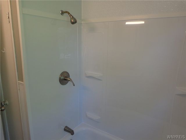 123 Hawthorne Avenue, Tonawanda, NY 14223