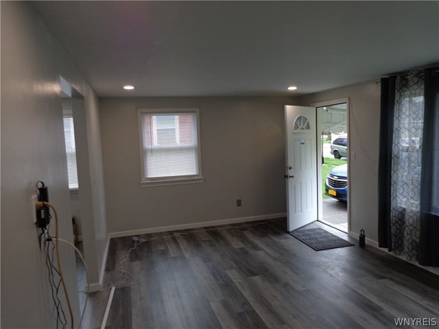 123 Hawthorne Avenue, Tonawanda, NY 14223