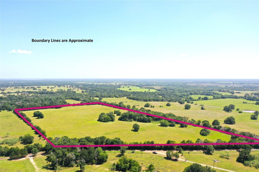 423 LCR, Groesbeck, TX 76642