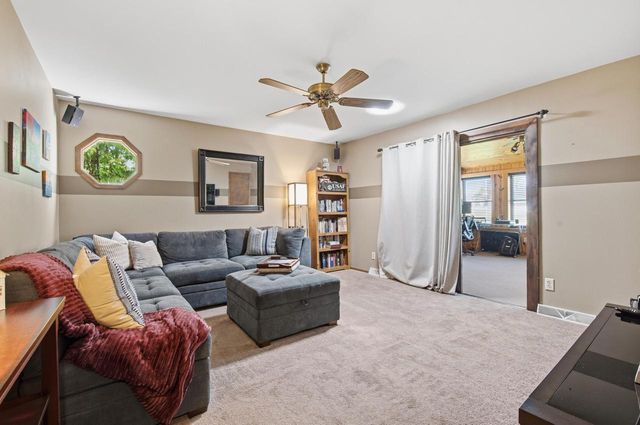 1180 Dorchester DRIVE, Oconomowoc, WI 53066