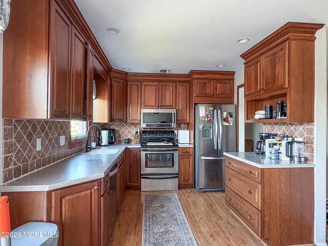 3430 Bergen Avenue, Toms River, NJ 08753