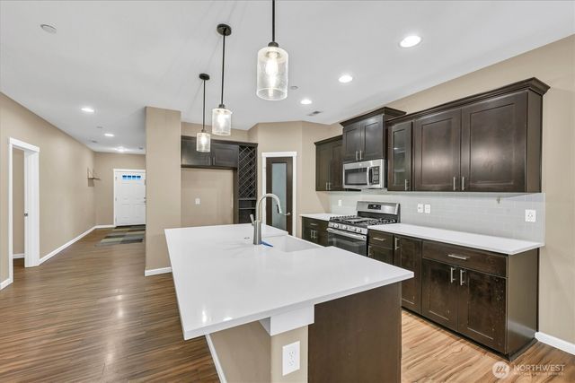 1827 Cyrene Drive NW, Olympia, WA 98502