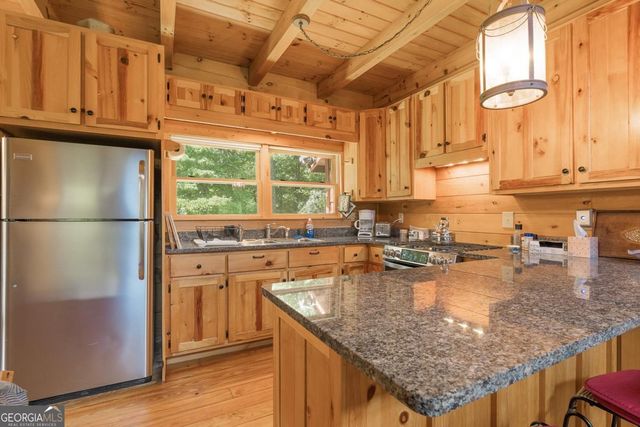 196 Creek Camp Road, Ellijay, GA 30536