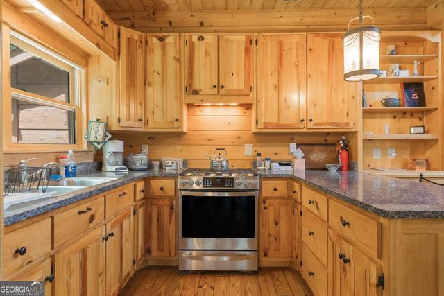 196 Creek Camp Road, Ellijay, GA 30536