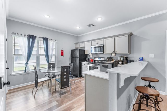 107 Saints Circle, Houma, LA 70363