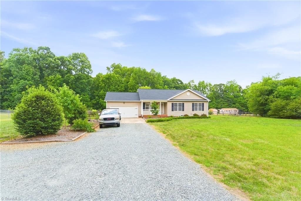 6232 Nat Road, Julian, NC 27283