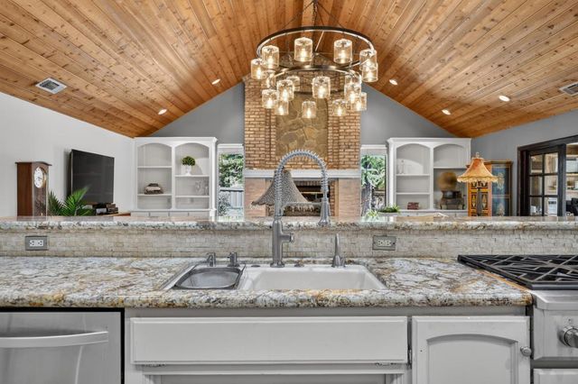 2080 Portsmouth Dr, El Dorado Hills, CA 95762