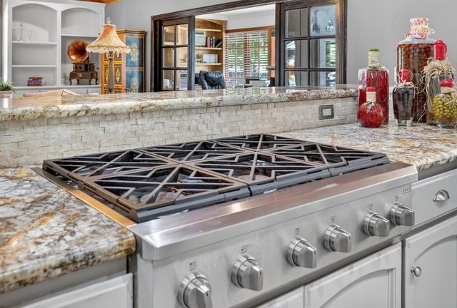 2080 Portsmouth Dr, El Dorado Hills, CA 95762