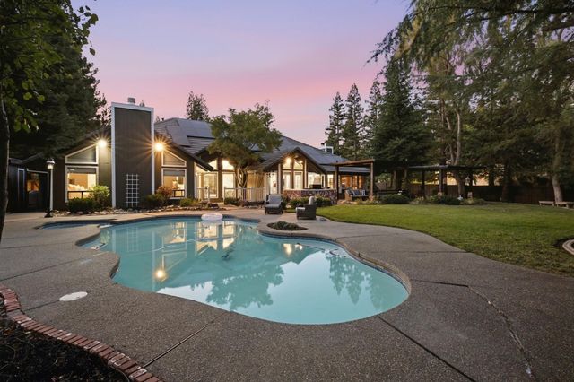 2080 Portsmouth Dr, El Dorado Hills, CA 95762