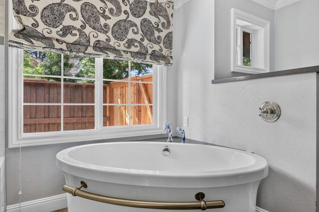 2080 Portsmouth Dr, El Dorado Hills, CA 95762