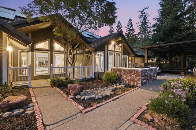 2080 Portsmouth Dr, El Dorado Hills, CA 95762