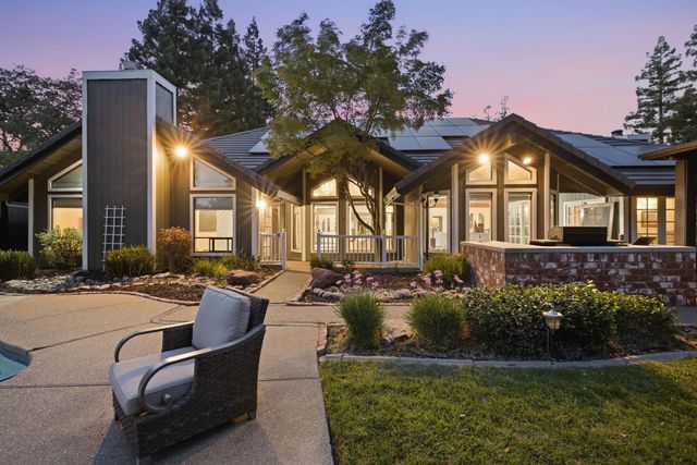 2080 Portsmouth Dr, El Dorado Hills, CA 95762