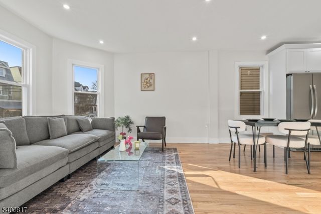 180 N 12Th St, Newark City, NJ 07107