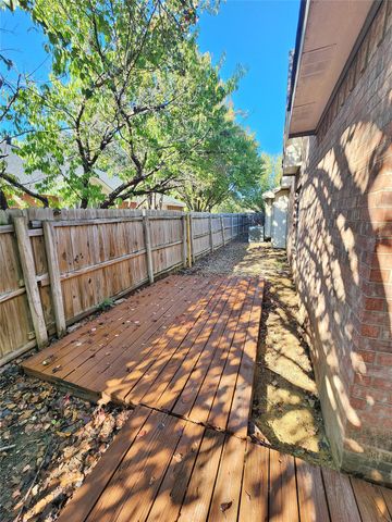741 Cardinal Drive, Saginaw, TX 76131