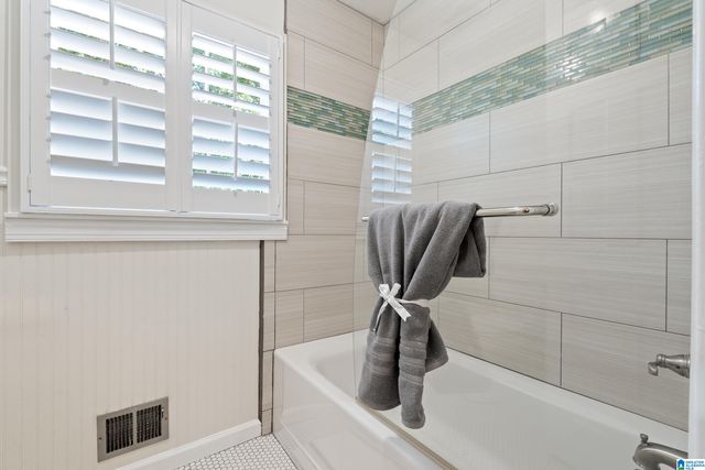 2658 SWISS LANE, Hoover, AL 35226